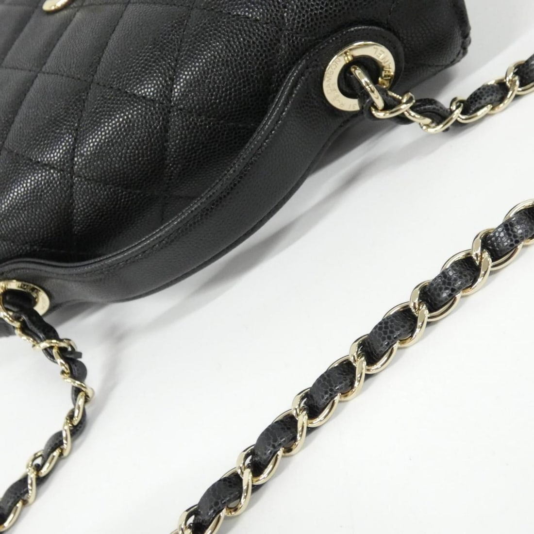 Chanel 93607 Handbag - 7