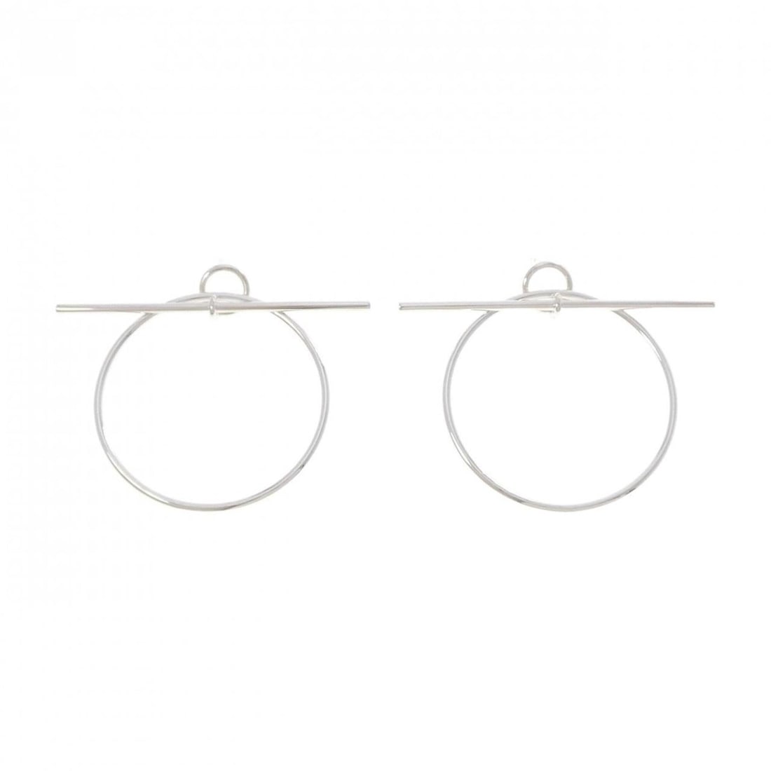 Hermes Echappet Earrings: --- Catalog ---Category: SizeSize (HxWxD): 50.50mm x 60.10mm / 1.99'' x 2.37''Category: DesignType: Stud earringsGender: WomenMaterial: Silver 925Category: GeneralMPN: H114504BBrand: Hermes--- Item