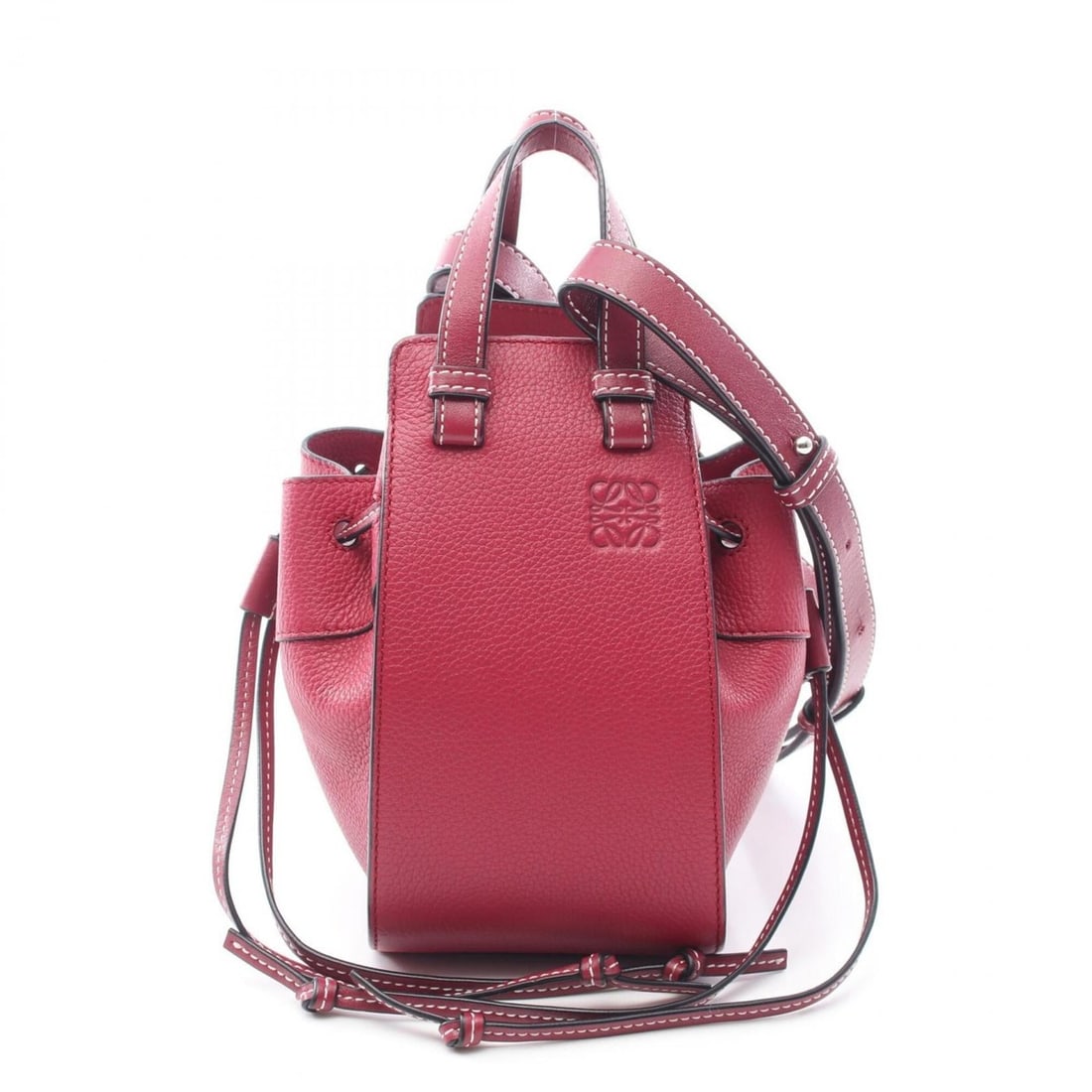 Loewe Hammock Drawstring Bag Mini 2-Way Handbag Leather Women's Red: --- Catalog ---Category: SizeSize (HxWxD): 21cm x 10.5cm x 13.5cm / 8.26'' x 4.13'' x 5.31''Category: DesignType: HandbagColor: Red colorGender: WomenMaterial: Leather Category: GeneralBrand: Loewe---