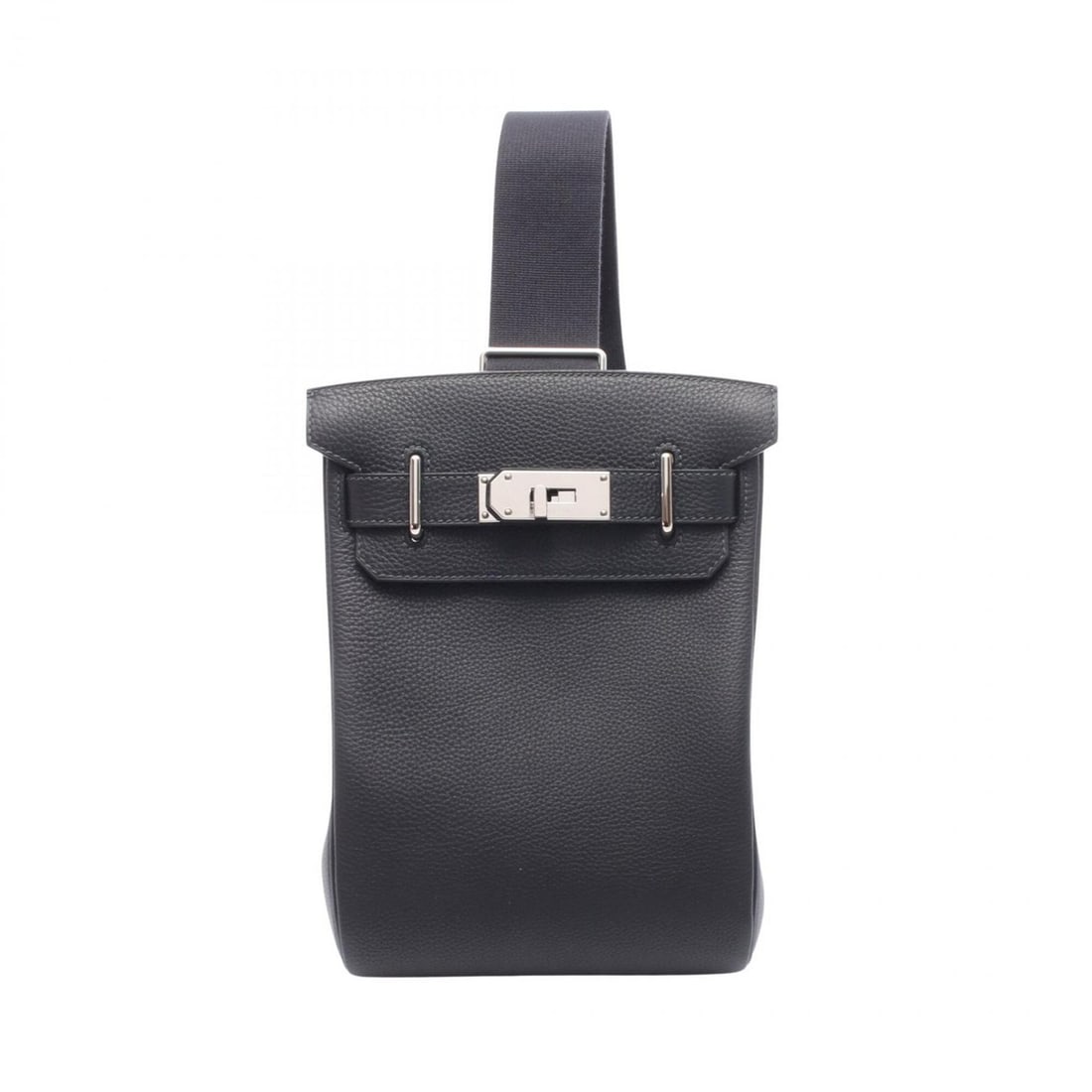 Hermes Kelly Akkad PM Waist Bag/Body Bag/Handbag, Leather, Togo Navy Blue: --- Catalog ---Category: SizeSize (HxWxD): 27cm x 18cm x 8cm / 10.62'' x 7.08'' x 3.14''Category: DesignType: Fanny pack, HandbagColor: NavyGender: Men,WomenMaterial: Togo leather Category: GeneralBra