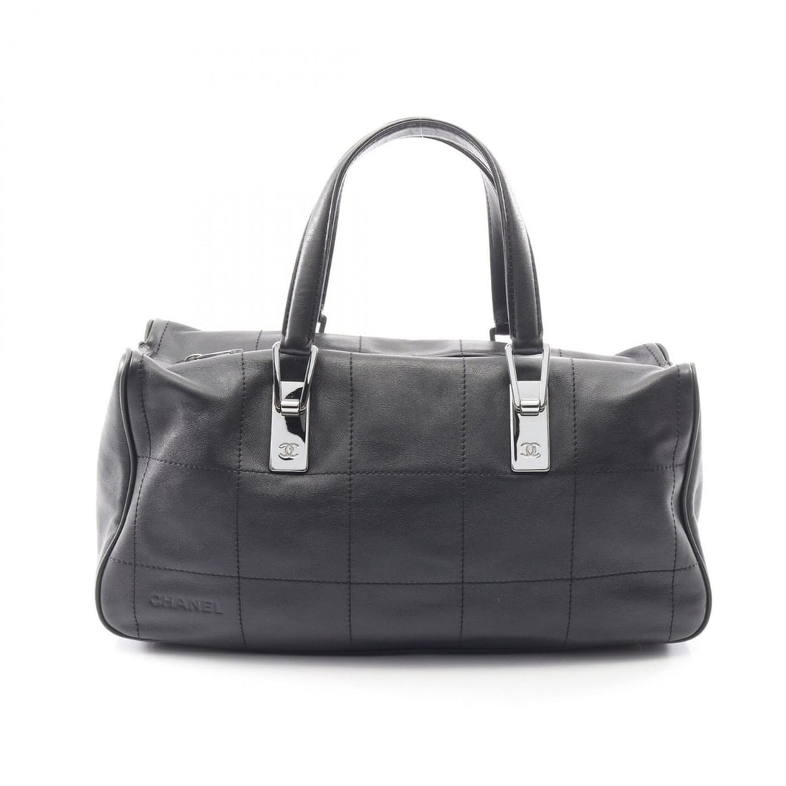 Chanel Chocolate Bar Handbag, Lambskin Leather, Women's, Black: --- Catalog ---Category: SizeSize (HxWxD): 19cm x 37cm x 10cm / 7.48'' x 14.56'' x 3.93''Handle Length: 40cm / 15.74''Category: DesignType: HandbagColor: BlackGender: WomenMaterial: Leather Hardware C