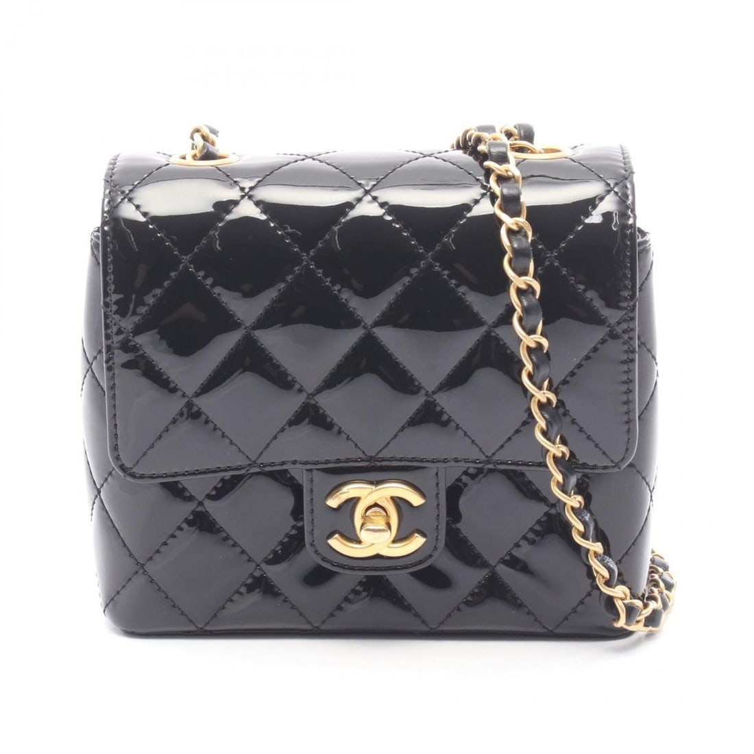 Chanel Mini Matelassé Chain Shoulder Bag, Handbag, Patent Leather, Women's, Black, AS3649: --- Catalog ---Category: SizeSize (HxWxD): 15cm x 15.5cm x 7cm / 5.9'' x 6.1'' x 2.75''Category: DesignType: Handbag, Shoulder bagColor: BlackGender: WomenMaterial: Patent leather Category: GeneralMPN