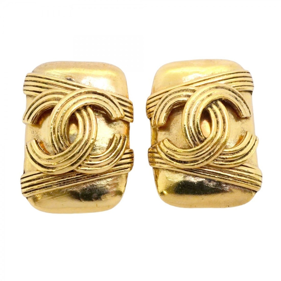 Chanel Earrings, Coco Mark, Square, GP Plated, Gold, Women's: --- Catalog ---Category: SizeSize (HxWxD): 25.60mm x 18.30mm / 1.01'' x 0.72''Category: DesignType: Clip earringsColor: GoldGender: WomenMaterial: Gold platingCategory: GeneralBrand: Chanel--- Item Li