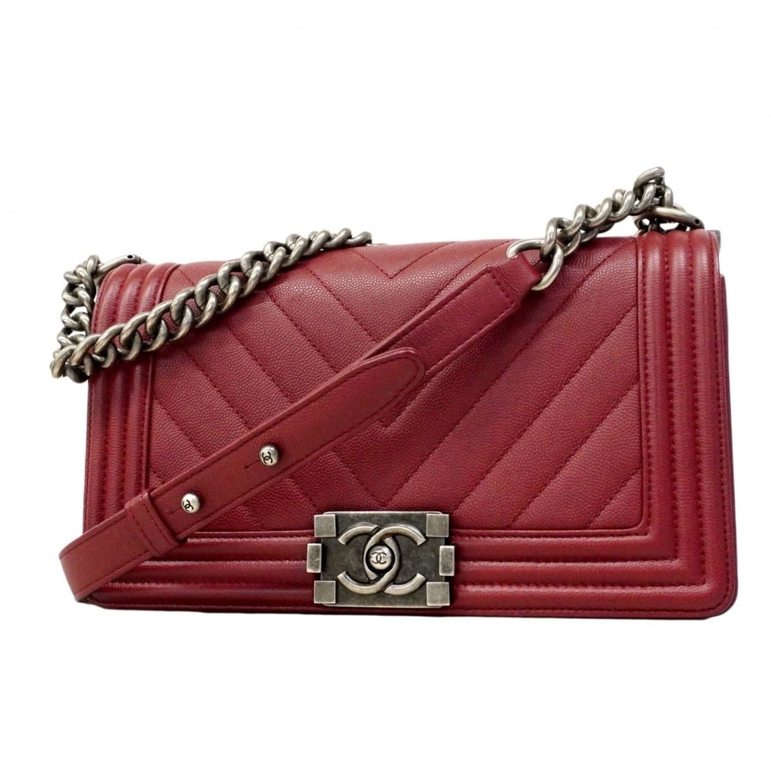 Chanel Boy Shoulder Bag, V-stitch Chain Caviar Leather, Red, Women's: --- Catalog ---Category: SizeSize (HxWxD): 15cm x 25cm x 8.5cm / 5.9'' x 9.84'' x 3.34''Category: DesignType: Shoulder bagColor: Red colorGender: WomenMaterial: Grained Calfskin Hardware Color: Silver