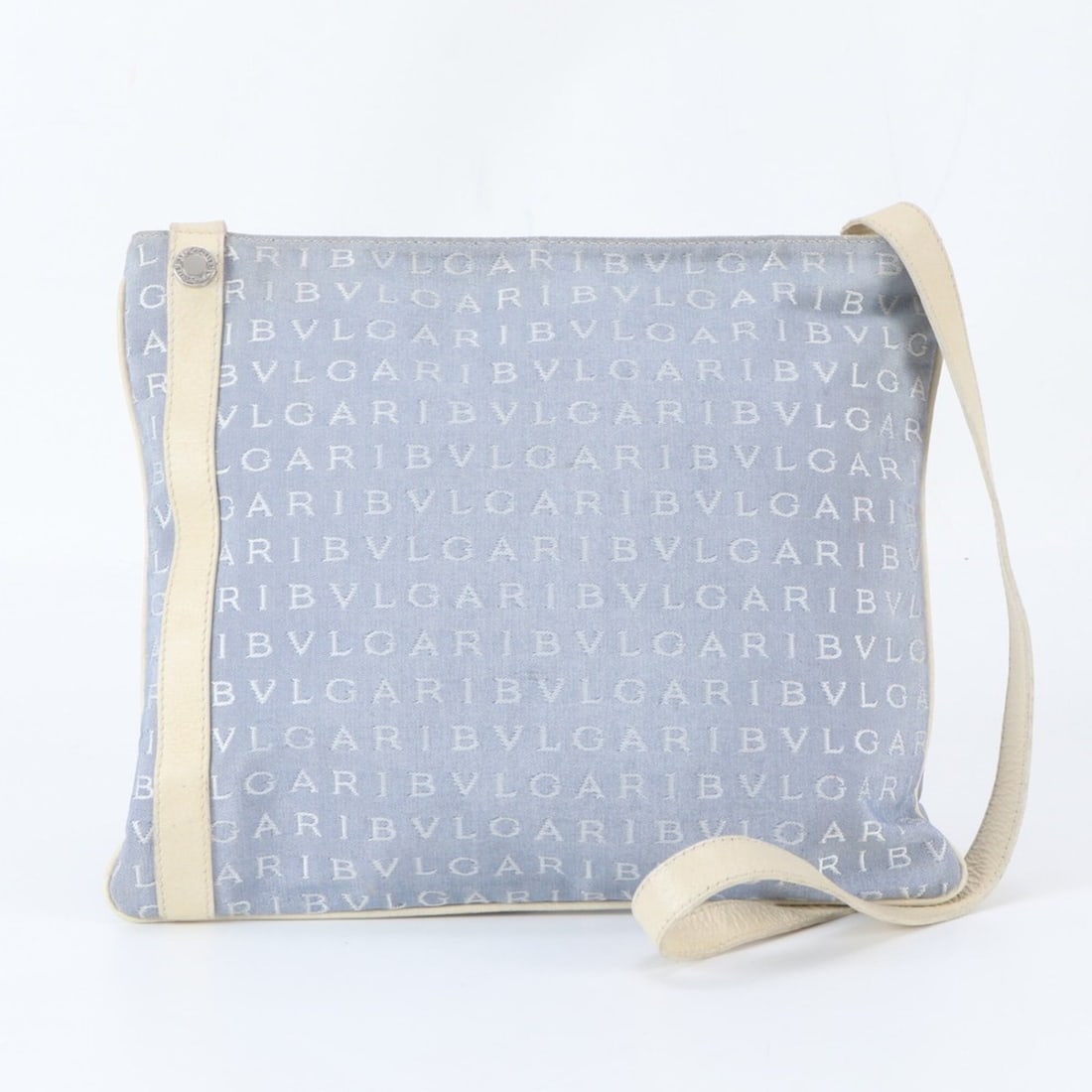 Bvlgari Logomania Leather Shoulder Bag, Crossbody Handbag, Tote Bag - Women's: --- Catalog ---Category: SizeSize (HxWxD): 27cm x 30cm x 2cm / 10.62'' x 11.81'' x 0.78''Strap Length: 110cm / 43.3''Category: DesignType: Handbag, Shoulder bag, Tote bagColor: Blue, IvoryGender: Wome