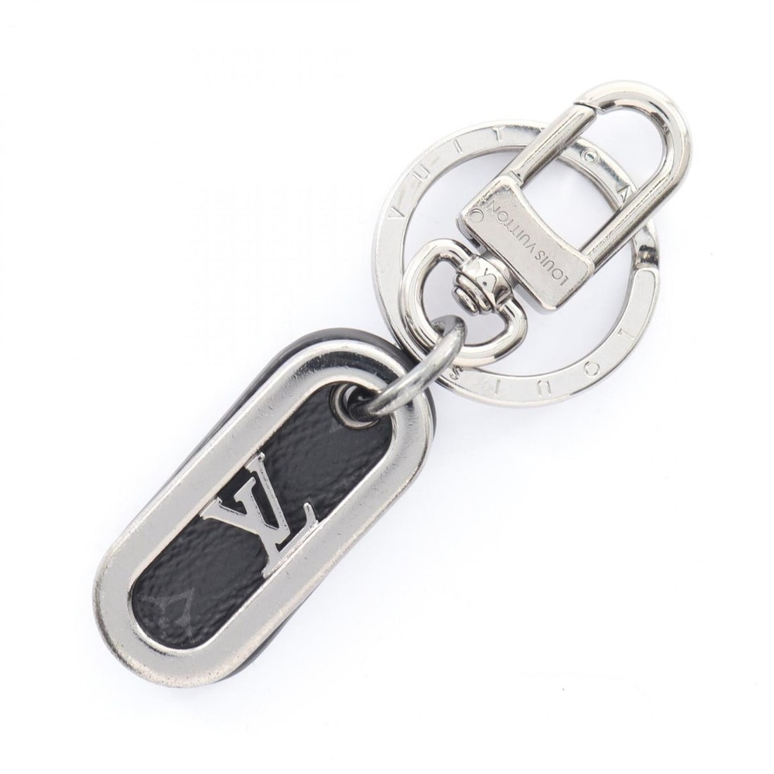 Louis Vuitton LV Signature Chain Key Case Accessory Metal Men's Women's Black/Silver M00927: --- Catalog ---Category: SizeSize (HxWxD): 2cm x 5.5cm / 0.78'' x 2.16''Category: DesignType: KeyringColor: Black, SilverGender: Men,WomenMaterial: MetalCategory: GeneralMPN: M00927Brand: Louis Vuitto