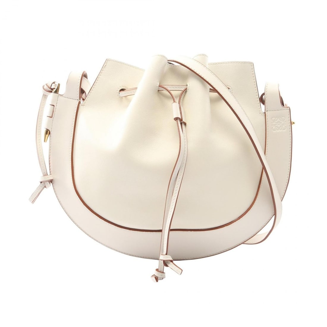 Loewe Horseshoe Bag Shoulder Handbag Leather Women's White: --- Catalog ---Category: SizeSize (HxWxD): 29cm x 33.5cm x 4.5cm / 11.41'' x 13.18'' x 1.77''Category: DesignType: Handbag, Shoulder bagColor: WhiteGender: WomenMaterial: Leather Category: