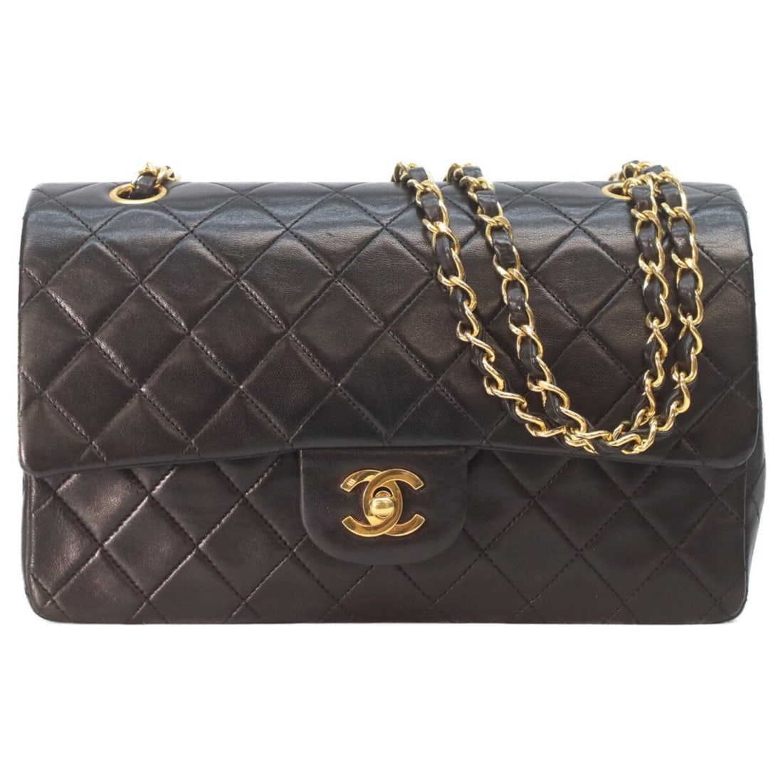 CHANEL A01112 Lambskin Double Flap Matelassé 25 Shoulder Bag, Black with Gold Hardware, Women's: --- Catalog ---Category: SizeSize (HxWxD): 15cm x 25cm x 6.5cm / 5.9'' x 9.84'' x 2.55''Category: DesignType: Shoulder bagColor: BlackGender: WomenMaterial: Leather Hardware Color: GoldLeather/Fur Typ