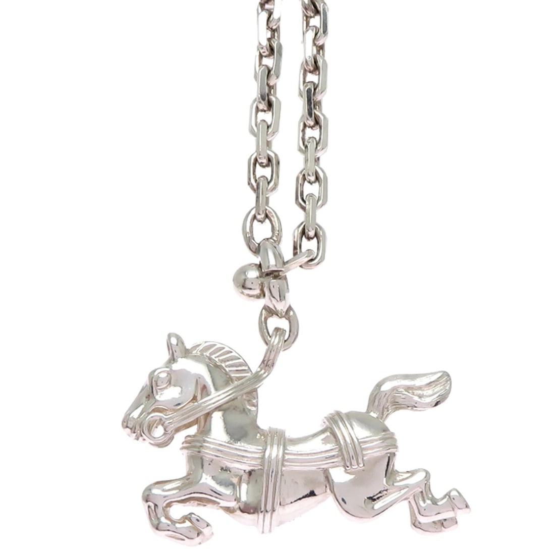 Hermes Cheval Horse Charm for Women and Men, Sterling Silver 925: --- Catalog ---Category: SizeSize (HxWxD): 28.40mm x 40.50mm / 1.12'' x 1.59''Category: DesignType: Handbag charmGender: Men,WomenMaterial: Silver 925Category: GeneralBrand: Hermes--- Item List ---Sec