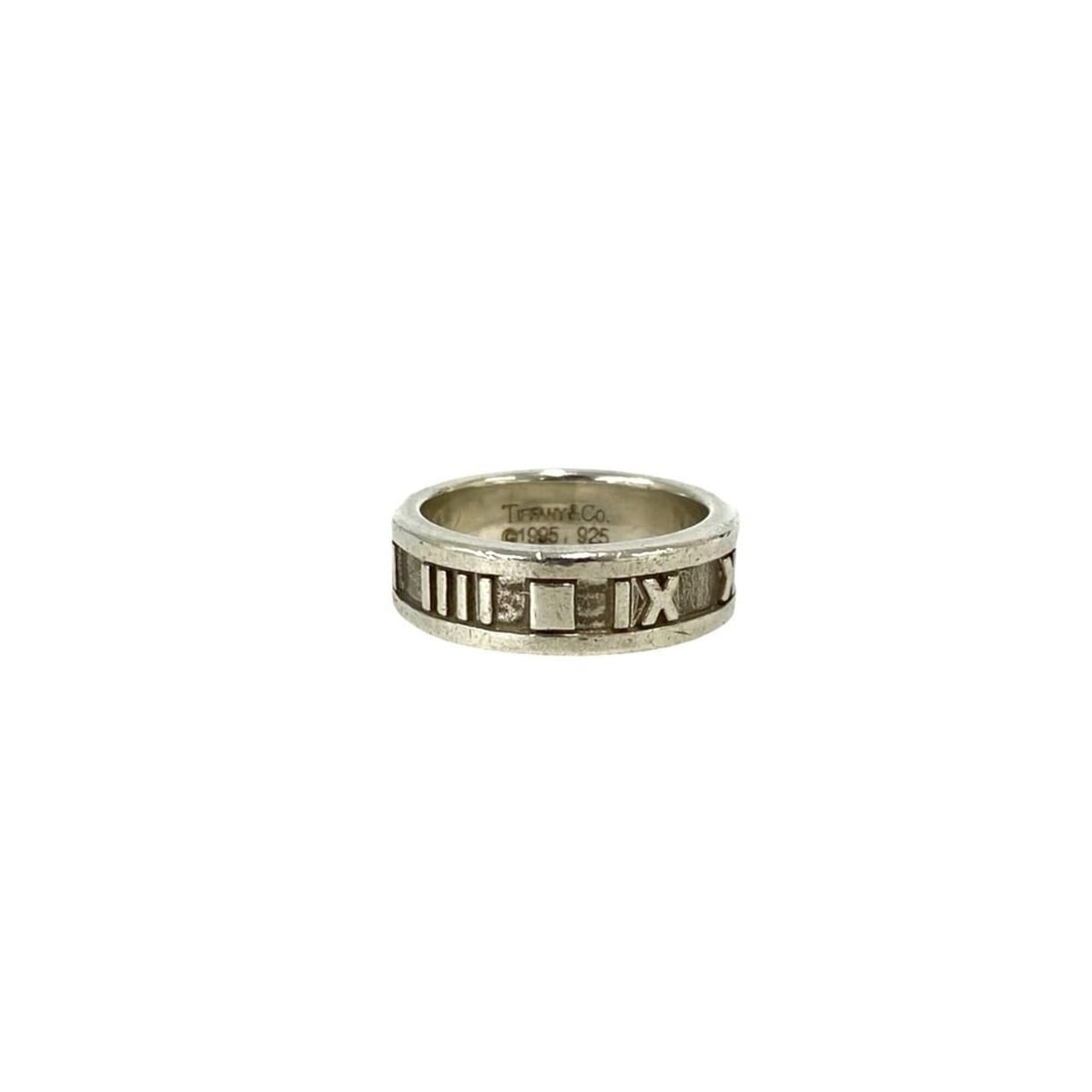 TIFFANY&Co. Tiffany Atlas Ring, Sterling Silver 925, Accessory -0512: --- Catalog ---Category: SizeJP Size: 10US Size: 5.5Category: DesignType: Band ringColor: SilverGender: WomenMaterial: Silver 925Category: GeneralBrand: Tiffany--- Item List ---Section: ConditionRanki