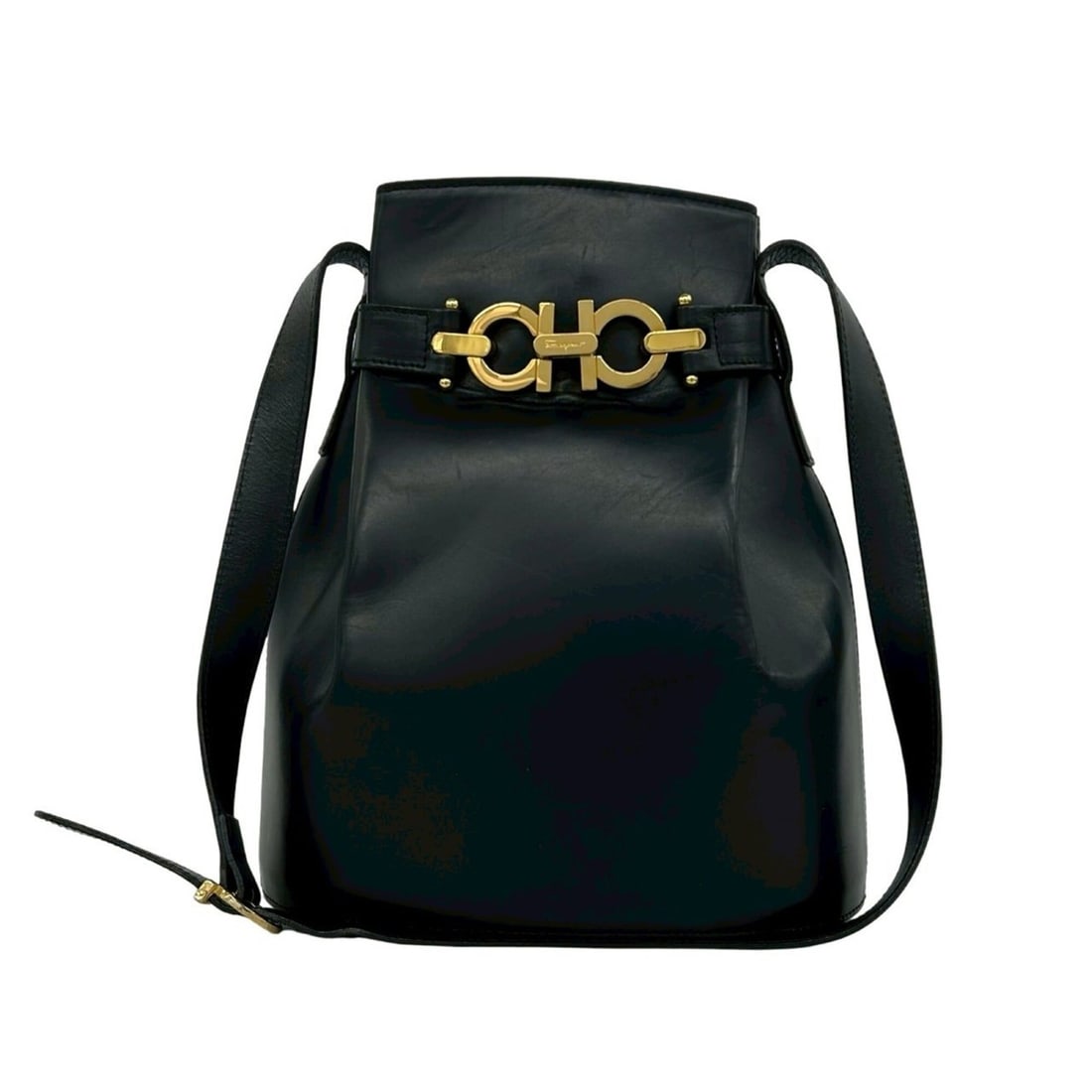 Salvatore Ferragamo Vintage Gancini Hardware Leather Shoulder Bag Black 73851: --- Catalog ---Category: SizeSize (HxWxD): 30cm x 25cm x 12.5cm / 11.81'' x 9.84'' x 4.92''Category: DesignType: Shoulder bagColor: BlackGender: WomenMaterial: Leather Category: GeneralBrand: Salvator