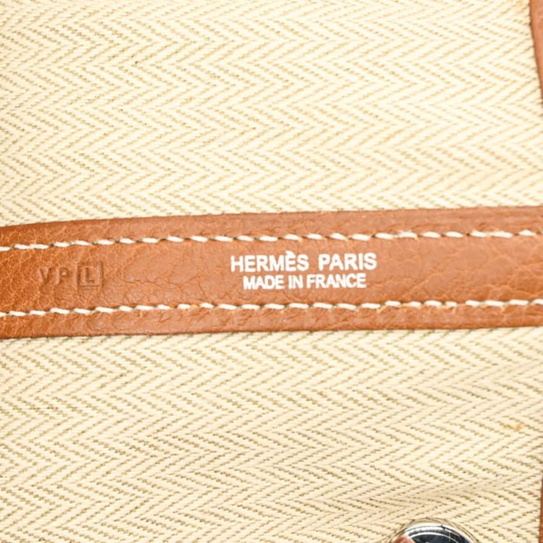 Louis Vuitton Monogram Loop M11267 Shoulder Bag - 14