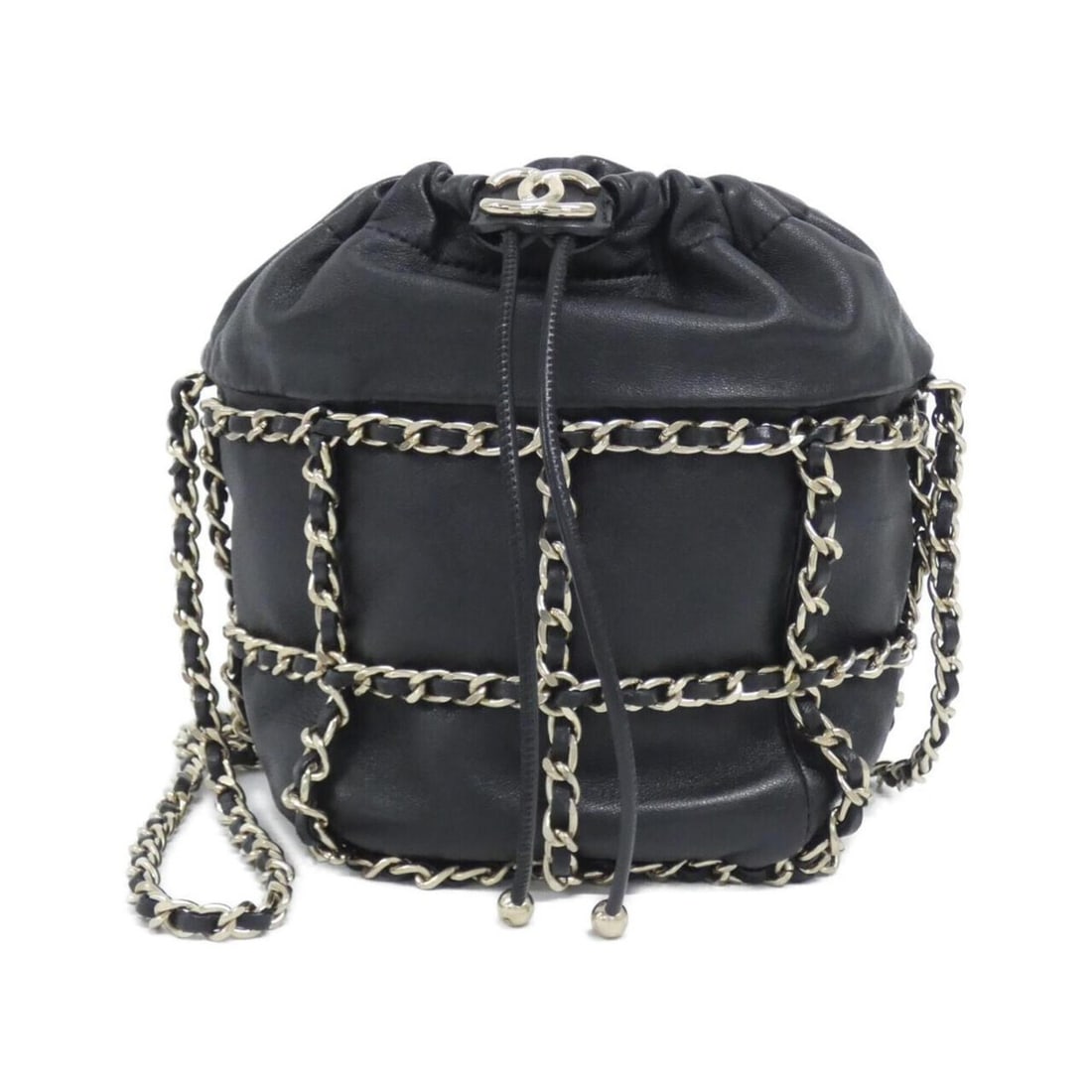 Chanel AS2313 Shoulder Bag: --- Catalog ---Category: SizeSize (HxWxD): 18cm x 12cm x 12cm / 7.08'' x 4.72'' x 4.72''Category: DesignType: Shoulder bagColor: BlackGender: Women,MenMaterial: Leather Leather/Fur Type:
