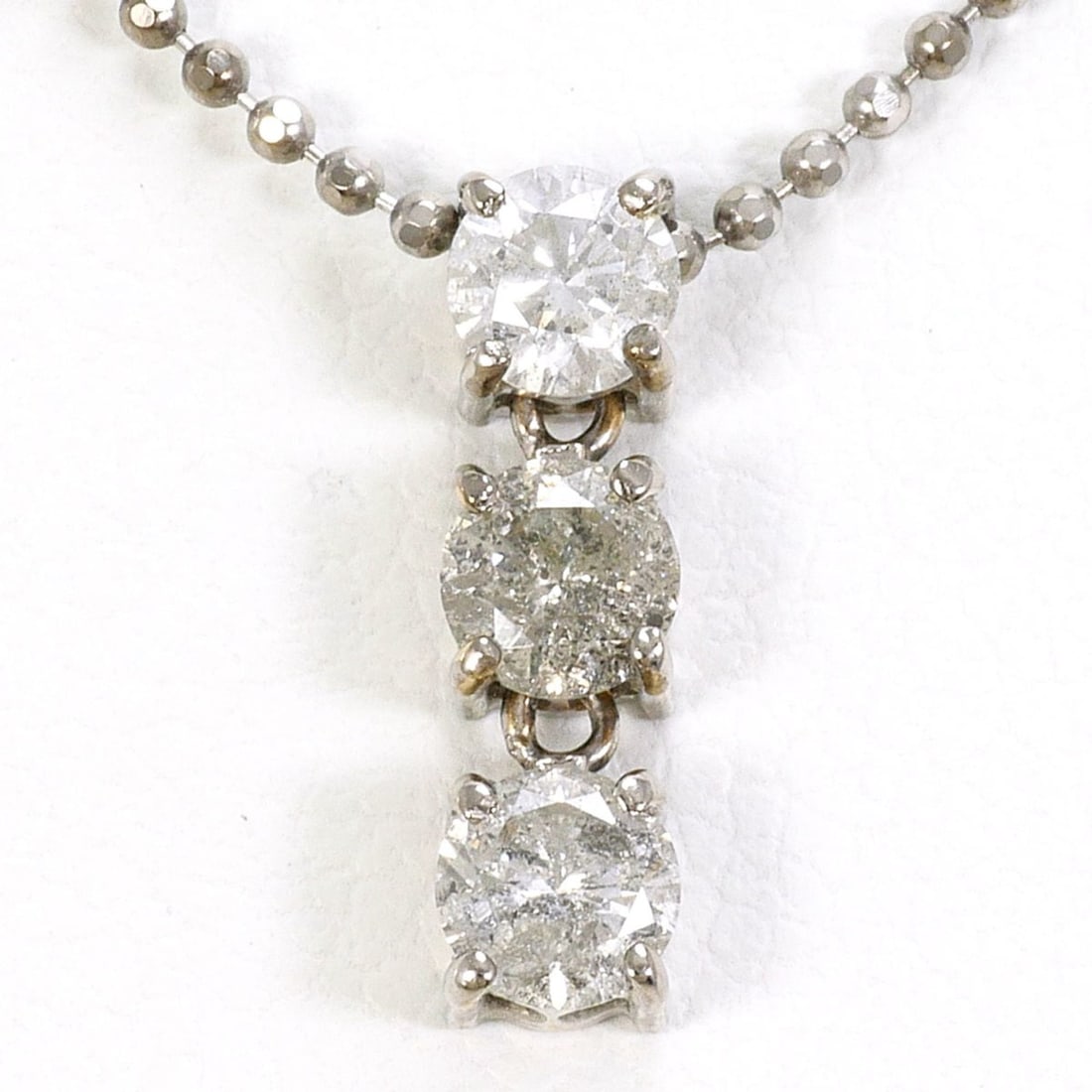 18K (18-karat white gold) necklace with 0.50 ct diamond, total weight 2.8g, 45cm length. Jewelry. (1 of 11)