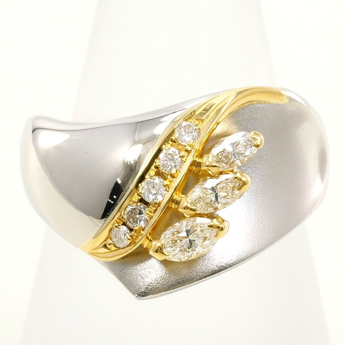 PT900 Platinum 18K Yellow Gold Ring with Diamonds: 0.30ct and 0.08ct, Total Weight: 7.5g.: --- Catalog ---Category: SizeWidth: 14mm / 0.55''Weight: 7.5g / 0.26oz.JP Size: 12US Size: 6.5Category: DesignType: Band ringColor: Platinum, Yellow goldMetal: Gold, PlatinumStone: DiamondGender: Wome