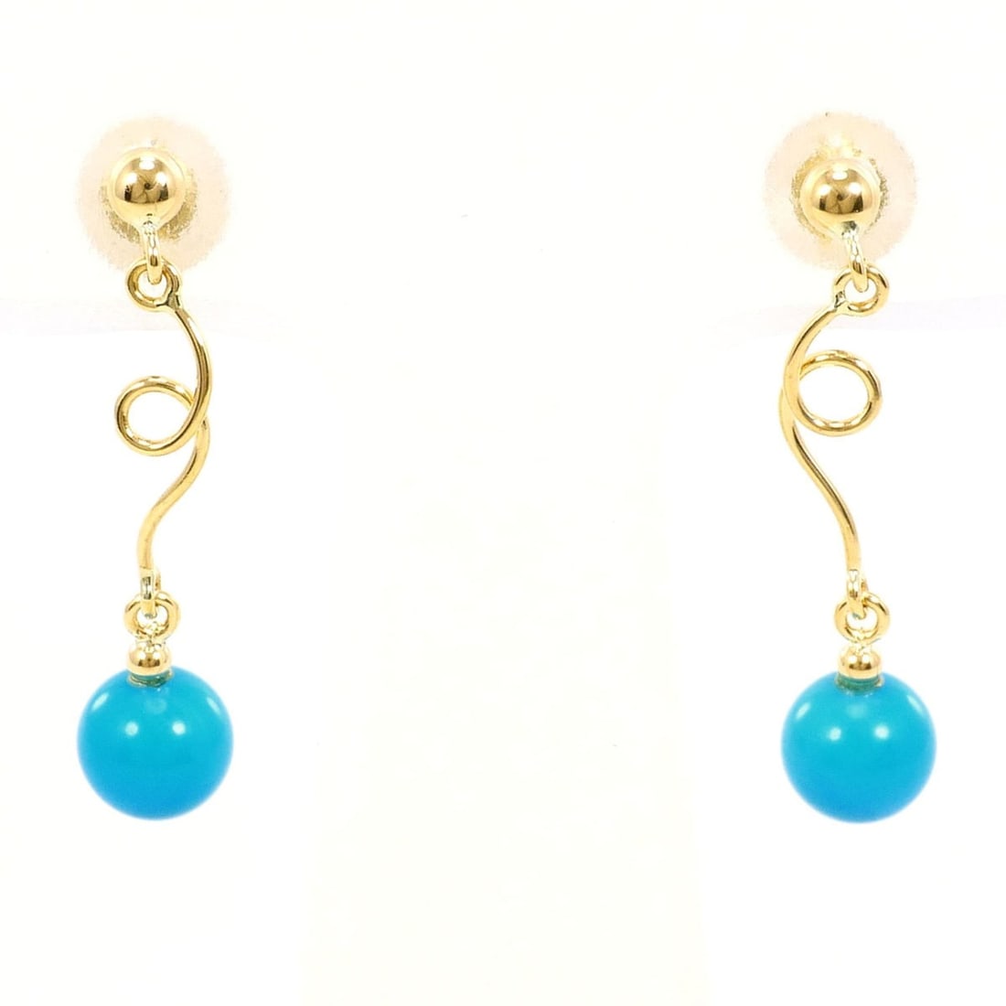 18K (18-karat) Yellow Gold (YG) Earrings with Turquoise, Total Weight 0.8g, Jewelry: --- Catalog ---Category: SizeWeight: 0.8g / 0.02oz.Category: DesignType: Stud earringsColor: Turquoise, Yellow goldMetal: GoldStone: TurquoiseGender: WomenMaterial: Yellow gold (18K)Category: GeneralB