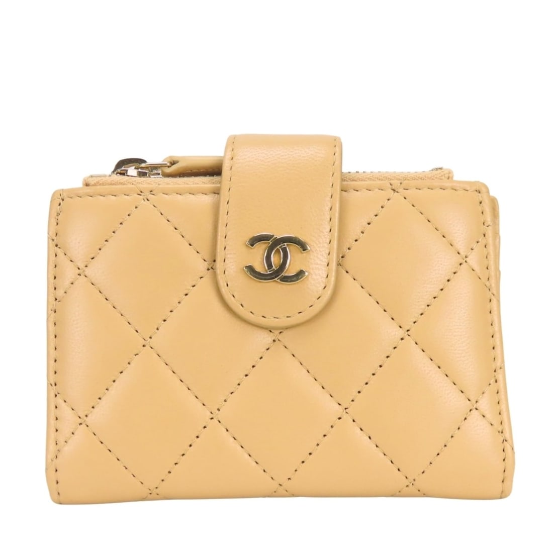 Chanel Matelassé Compact Wallet, Lambskin, Beige, Gold Hardware, Women's Wallet/Coin Case.: --- Catalog ---Category: SizeWeight: 85g / 2.99oz.Size (HxWxD): 8cm x 11cm x 2cm / 3.14'' x 4.33'' x 0.78''Category: DesignType: Coin purse/coin caseColor: BeigeGender: WomenMaterial: Leather Leather/