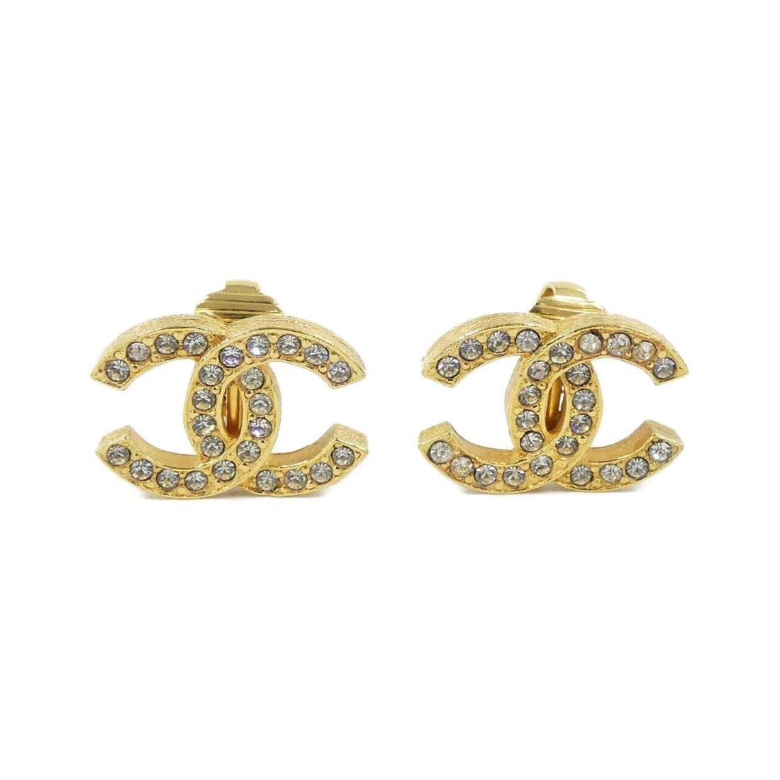 Chanel earrings: --- Catalog ---Category: SizeSize (HxWxD): 15.00mm x 20.00mm / 0.59'' x 0.79''Category: DesignType: Clip earringsColor: ClearGender: WomenCategory: GeneralBrand: Chanel--- Item List ---Section: