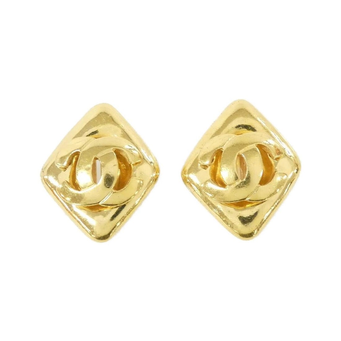 Chanel earrings: --- Catalog ---Category: SizeSize (HxWxD): 30.00mm x 25.00mm / 1.18'' x 0.98''Category: DesignType: Clip earringsColor: GoldGender: WomenCategory: GeneralBrand: Chanel--- Item List ---Section: