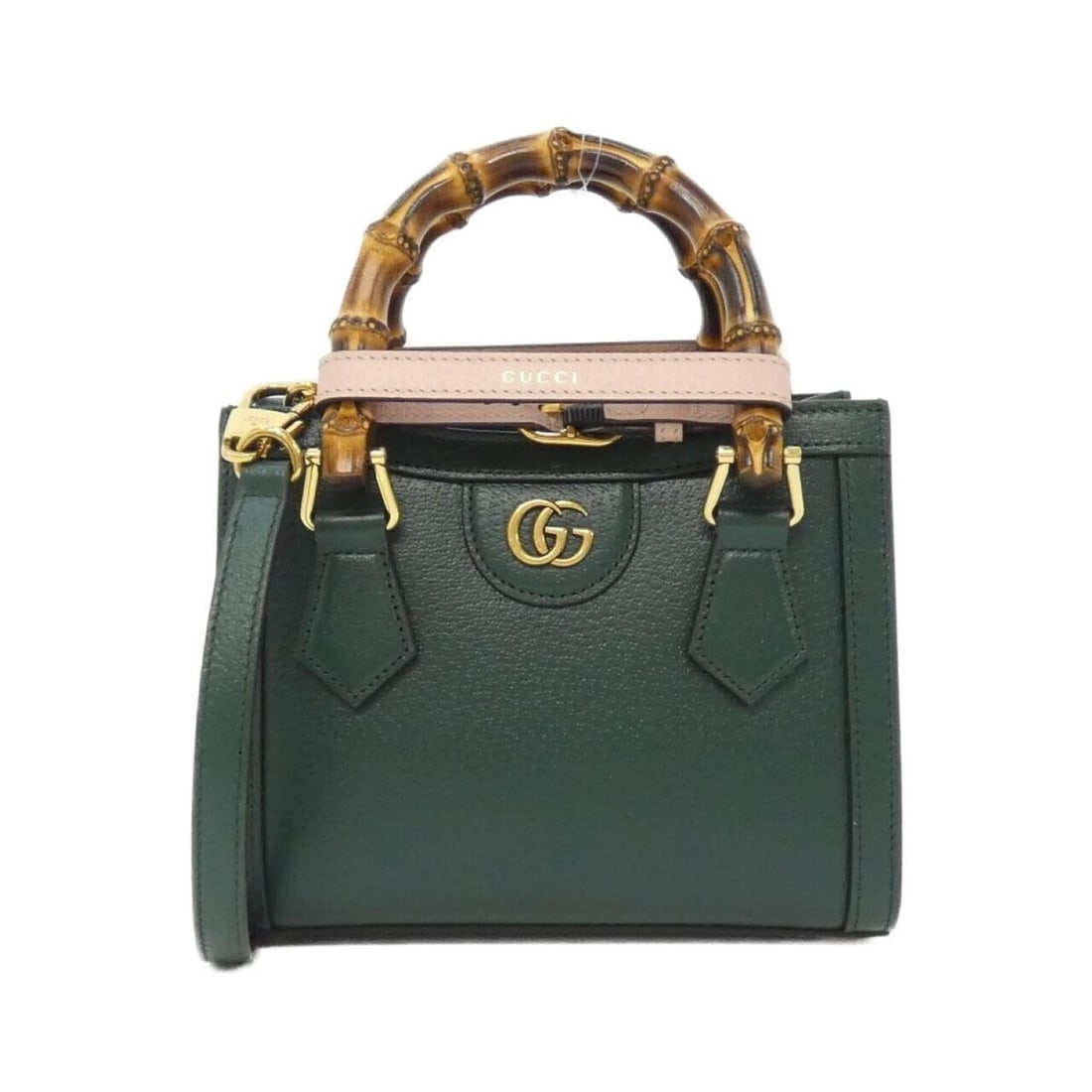 Gucci Diana 702732 U3ZDT Handbag: --- Catalog ---Category: SizeSize (HxWxD): 16cm x 20cm x 10cm / 6.29'' x 7.87'' x 3.93''Category: DesignType: HandbagColor: GreenGender: WomenMaterial: Leather Category: GeneralBrand: Gucci--- Item