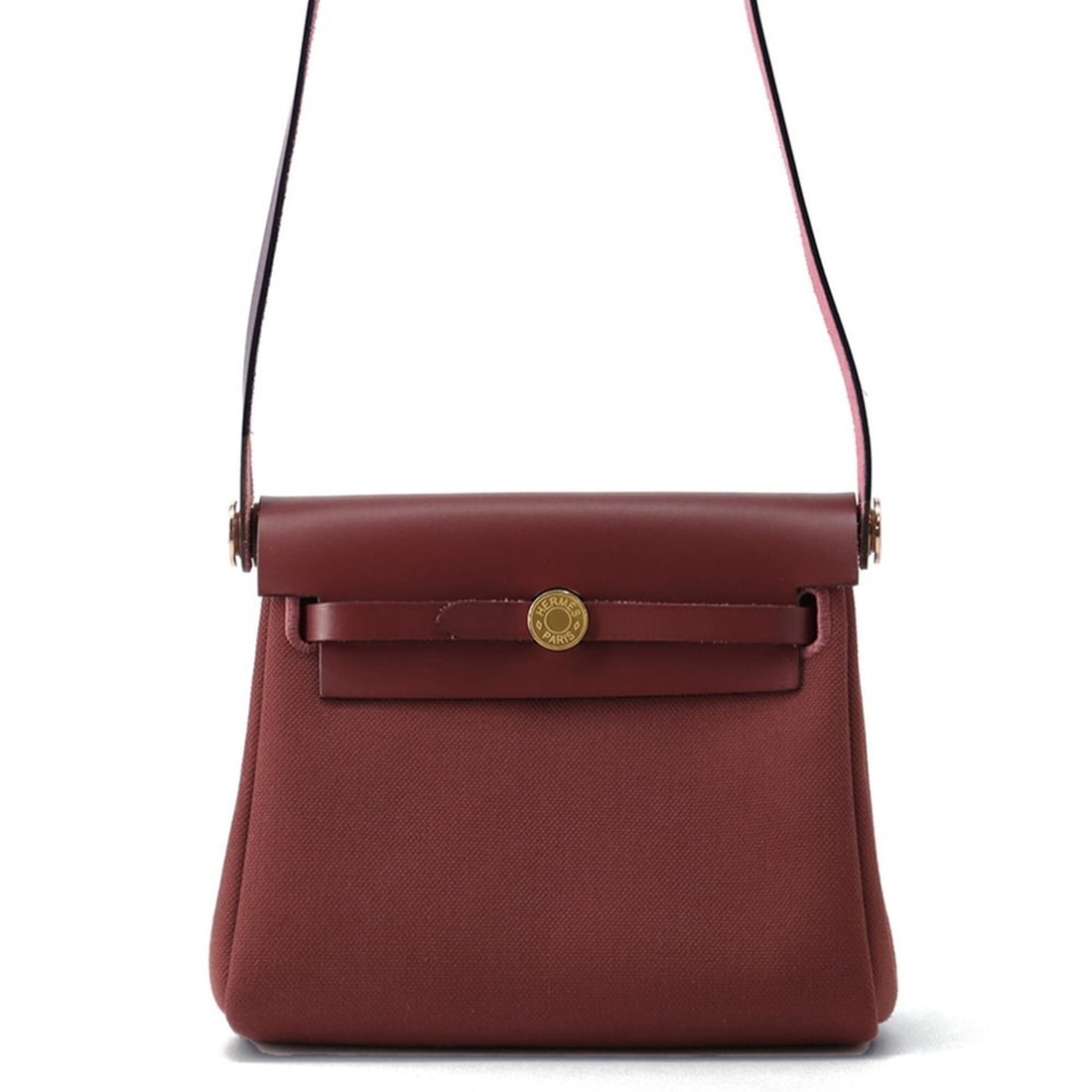 Hermes Shoulder Bag Herbag Zip Mini Rouge H Toile Military Vache Hunter K Stamp HERMES Handbag: --- Catalog ---Category: SizeWeight: 390g / 13.75oz.Size (HxWxD): 17.5cm x 20cm x 7.5cm / 6.88'' x 7.87'' x 2.95''Strap Length: 104cm / 40.94''Category: DesignType: Handbag, Shoulder bagColor: Rouge H