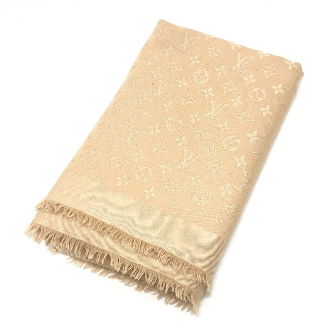 LOUIS VUITTON M71360 Monogram Dune Shawl, Large Stole, Fashion Accessory, Silk and Wool, Women's,: --- Catalog ---Category: SizeSize (LxW): 1.4m x 1.4m / 55.11'' x 55.11''Category: DesignType: StoleColor: BeigeGender: WomenMaterial: Silk , Wool Category: GeneralMPN: M71360Brand: Louis VuittonCountr