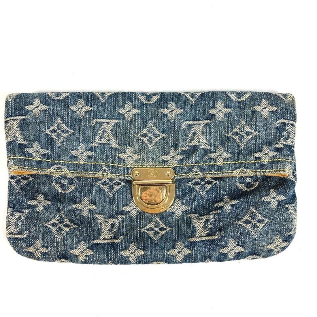 LOUIS VUITTON M95007 Monogram Denim Pochette Plat - Bi-fold Handbag, Pouch, Clutch Bag Men's &: --- Catalog ---Category: SizeSize (HxWxD): 13cm x 22.5cm / 5.11'' x 8.85''Category: DesignType: Clutch bag, Handbag, Pochette, PouchColor: BlueGender: Men,WomenMaterial: Monogram Denim Category: Gener
