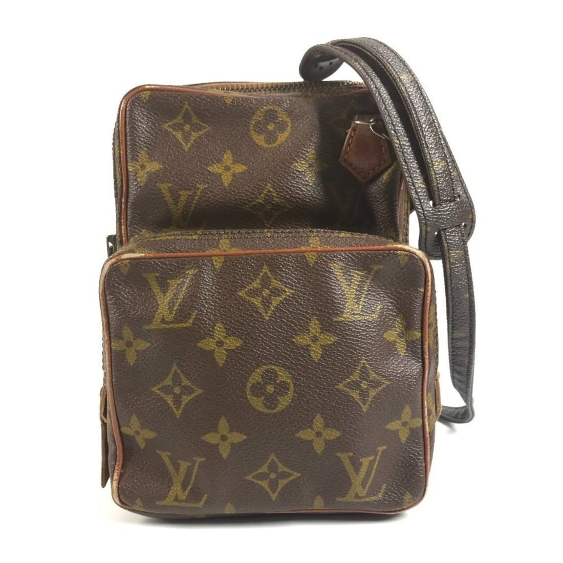LOUIS VUITTON M45238 Monogram Mini Amazon (Older Model) Crossbody Bag, Pouch, Shoulder Canvas,: --- Catalog ---Category: SizeSize (HxWxD): 18.5cm x 13cm x 3.5cm / 7.28'' x 5.11'' x 1.37''Category: DesignType: Pochette, Shoulder bagColor: BrownGender: Men,WomenMaterial: Monogram Category: General