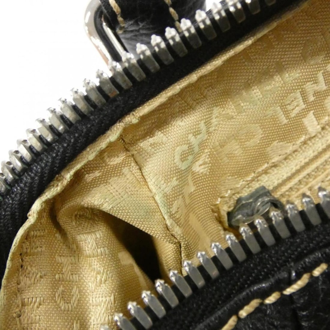 Chanel 22386 Shoulder Bag - 9