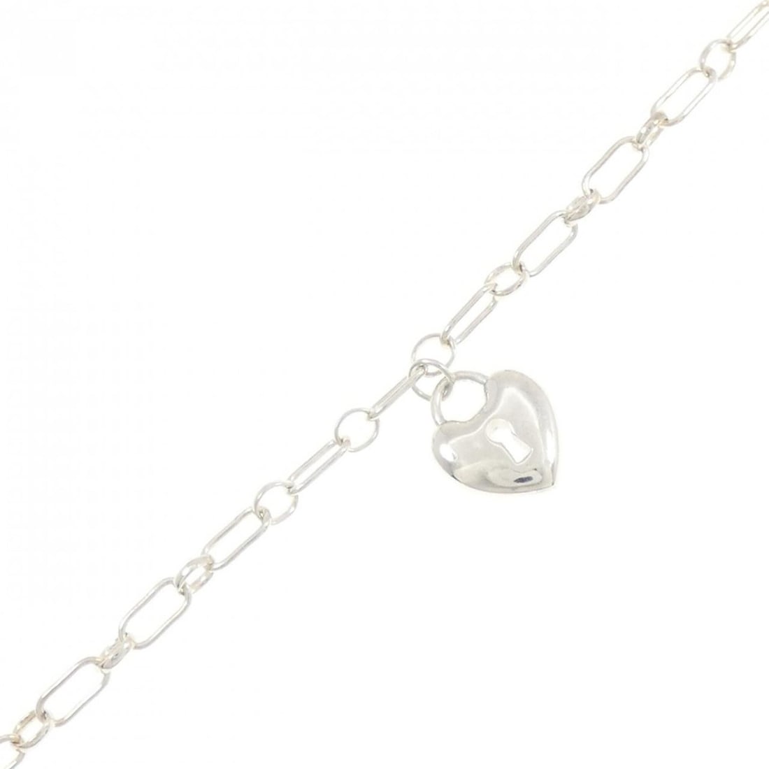 Tiffany & Co. 925 Bracelet: --- Catalog ---Category: SizeTotal Length: 18cm / 7.08''Category: DesignType: Charm braceletGender: WomenMaterial: Silver 925Category: GeneralBrand: Tiffany--- Item List ---Section: ConditionRanking: 