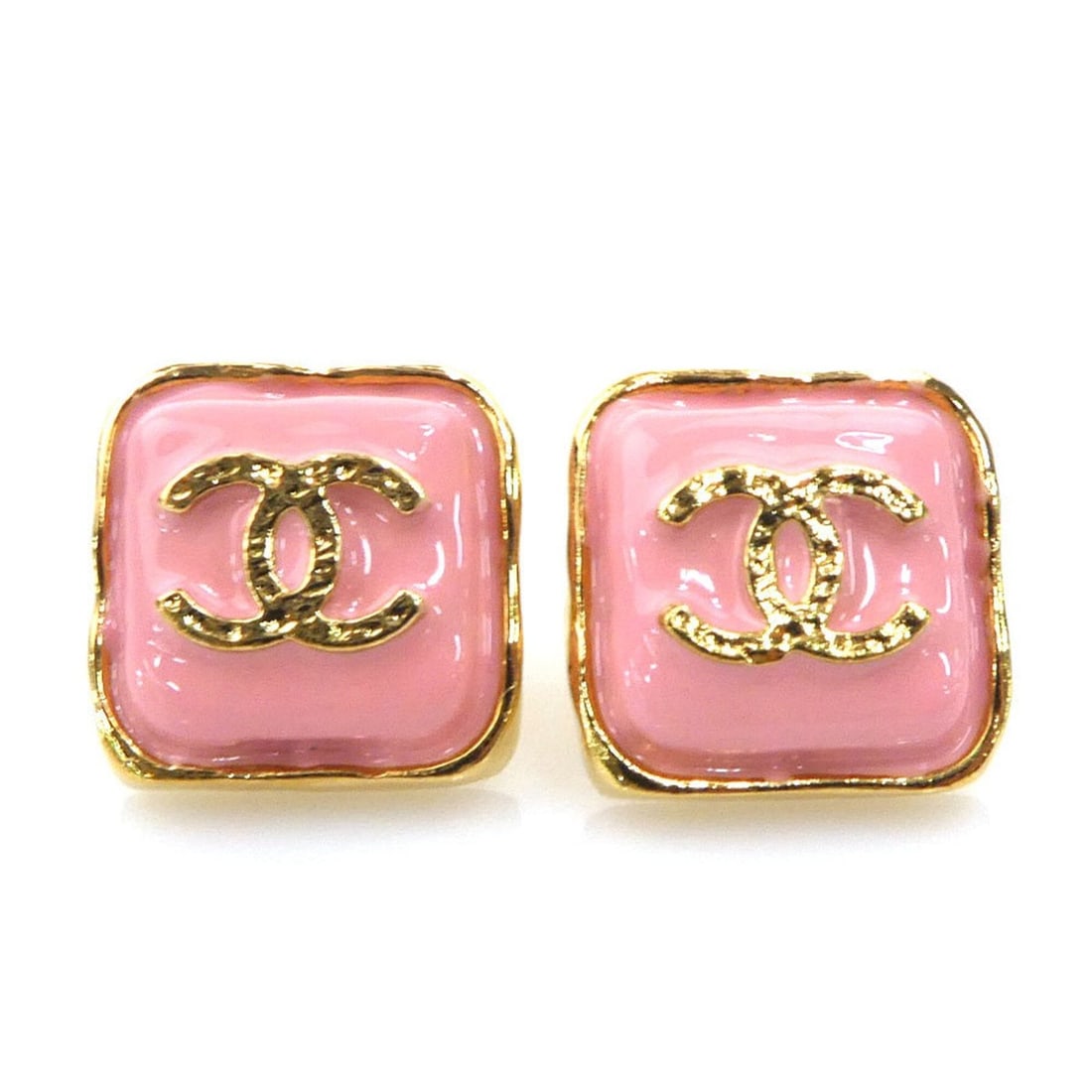 Chanel earrings, Coco Mark design, metal enamel, gold, pink, women's, e61894c: --- Catalog ---Category: SizeSize (HxWxD): 15.00mm x 15.00mm / 0.59'' x 0.59''Category: DesignType: Stud earringsColor: Gold, PinkGender: WomenMaterial: Enamel, MetalCategory: GeneralBrand: