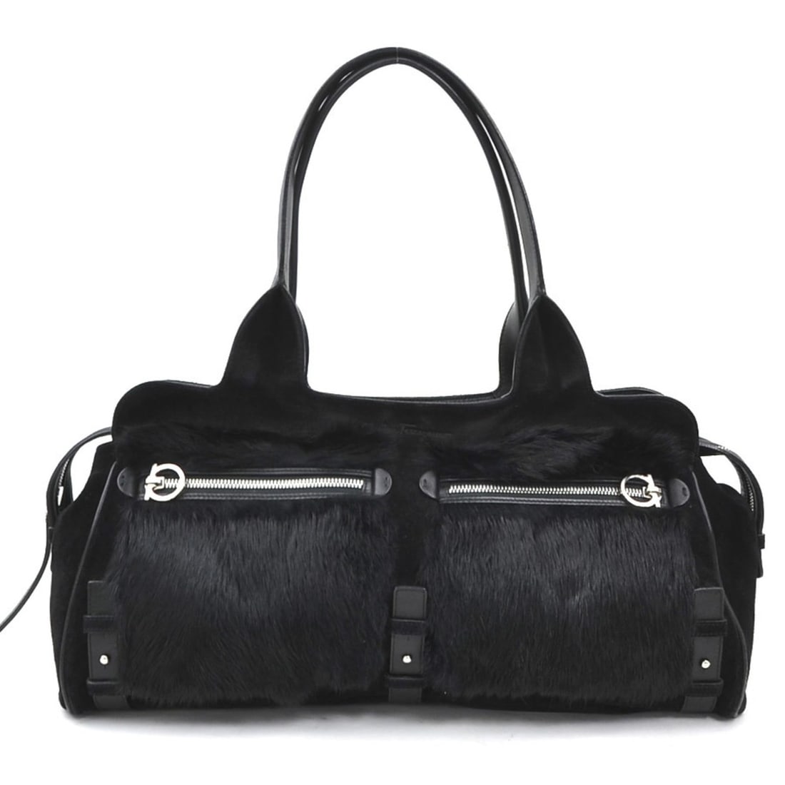 Salvatore Ferragamo shoulder bag, Gancini design, suede, fur, black, silver, women's, e61881k: --- Catalog ---Category: SizeSize (HxWxD): 23.5cm x 46cm x 14cm / 9.25'' x 18.11'' x 5.51''Category: DesignType: Shoulder bagColor: BlackGender: WomenMaterial: Suede , Fur Category: GeneralBrand: Salv