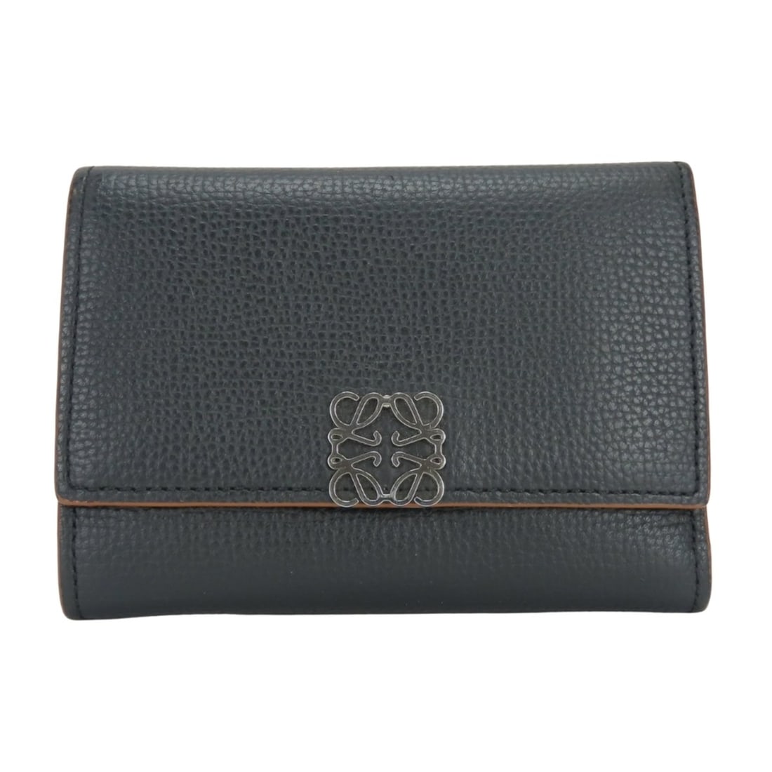 Loewe Anagram Tri-fold Wallet C821S33X01 Vertical Small Leather Black Brown Compact Women's LOEWE: --- Catalog ---Category: SizeWeight: 105g / 3.7oz.Size (HxWxD): 8cm x 11.5cm x 2cm / 3.14'' x 4.52'' x 0.78''Category: DesignType: Wallet (tri-fold)Color: Black, BrownGender: WomenMaterial: Leather