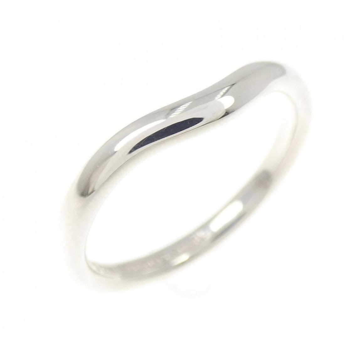 Tiffany Curved Ring: --- Catalog ---Category: SizeJP Size: 6.5US Size: 3.5Category: DesignColor: SilverGender: WomenMaterial: Silver 925Category: GeneralBrand: Tiffany--- Item List ---Section: ConditionRanking: Rank A