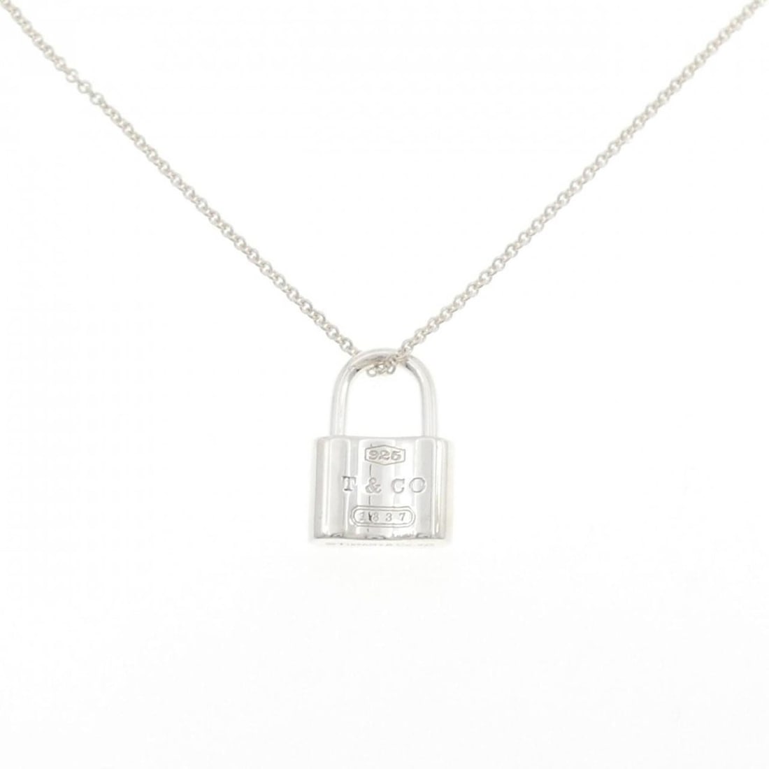 Tiffany 925 Necklace: --- Catalog ---Category: SizePendant Size: 20.5mm x 14.5mm / 0.8'' x 0.57''Neck Circumference: 42 cm / 16.53''Category: DesignColor: SilverGender: WomenMaterial: Silver 925Pendant Type: