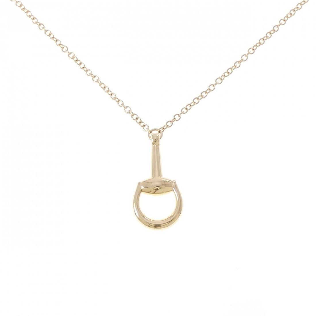 Gucci Horsebit Necklace: --- Catalog ---Category: SizePendant Size: 27mm x 12.6mm / 1.06'' x 0.49''Neck Circumference: 42 cm / 16.53''Category: DesignGender: WomenMaterial: Yellow gold (18K)Pendant Type: PendantNecklace