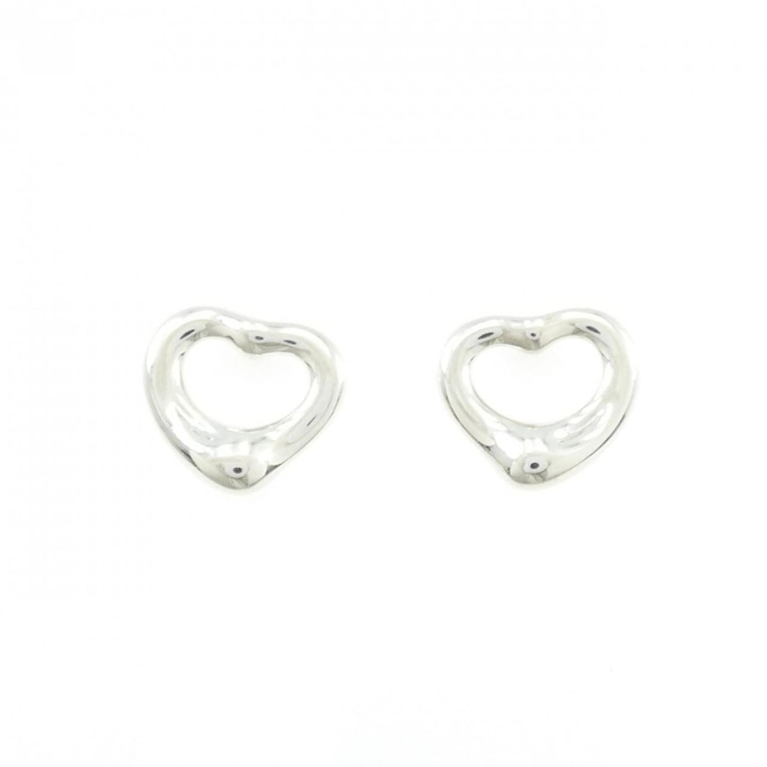 Tiffany Open Heart Earrings: --- Catalog ---Category: SizeSize (HxWxD): 10.00mm x 11.00mm / 0.39'' x 0.43''Category: DesignType: Stud earringsGender: WomenMaterial: Silver 925Category: GeneralLine: Open HeartBrand: Tiffany---