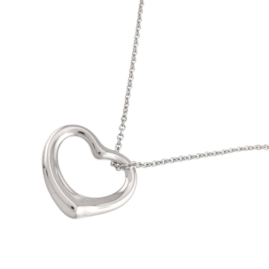 Tiffany & Co. Heart Necklace, 22mm wide, 40cm long, Sterling Silver (SV 925) Necklace: --- Catalog ---Category: SizePendant Size: 19mm x 22mm / 0.74'' x 0.86''Neck Circumference: 40 cm / 15.74''Category: DesignGender: WomenMaterial: Silver 925Necklace Type: NecklaceCategory: GeneralBran