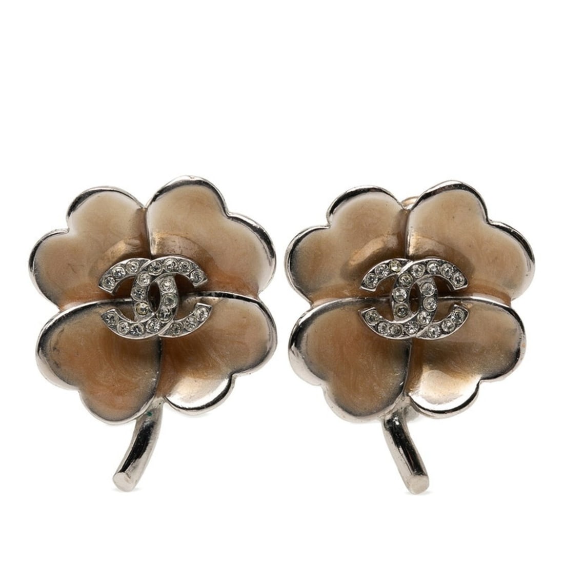 Chanel Coco Mark Clover Motif Earrings, 04P Engraving, Silver Metal, Women's CHANEL: --- Catalog ---Category: SizeSize (HxWxD): 26.90mm x 21.40mm / 1.06'' x 0.84''Category: DesignType: Clip earringsColor: SilverGender: WomenMaterial: MetalCategory: GeneralBrand: Chanel--- Item List --