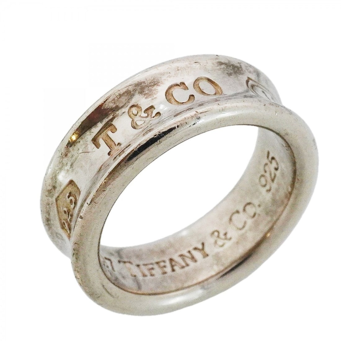 Tiffany & Co. Narrow Ring, Sterling Silver 925, Size 11.5 (Women's): --- Catalog ---Category: SizeJP Size: 11.5US Size: 6Category: DesignType: Band ringGender: WomenMaterial: Silver 925Category: GeneralBrand: Tiffany--- Item List ---Section: ConditionRanking: Rank AB U