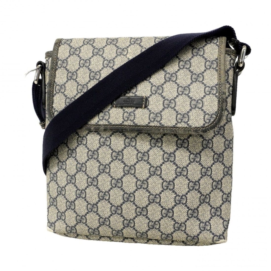 Gucci GG Supreme Shoulder Bag 223666 Navy Women's: --- Catalog ---Category: SizeSize (HxWxD): 26cm x 22cm x 4cm / 10.23'' x 8.66'' x 1.57''Category: DesignType: Shoulder bagColor: NavyGender: WomenMaterial: PVC Hardware Color: SilverCategory: GeneralM