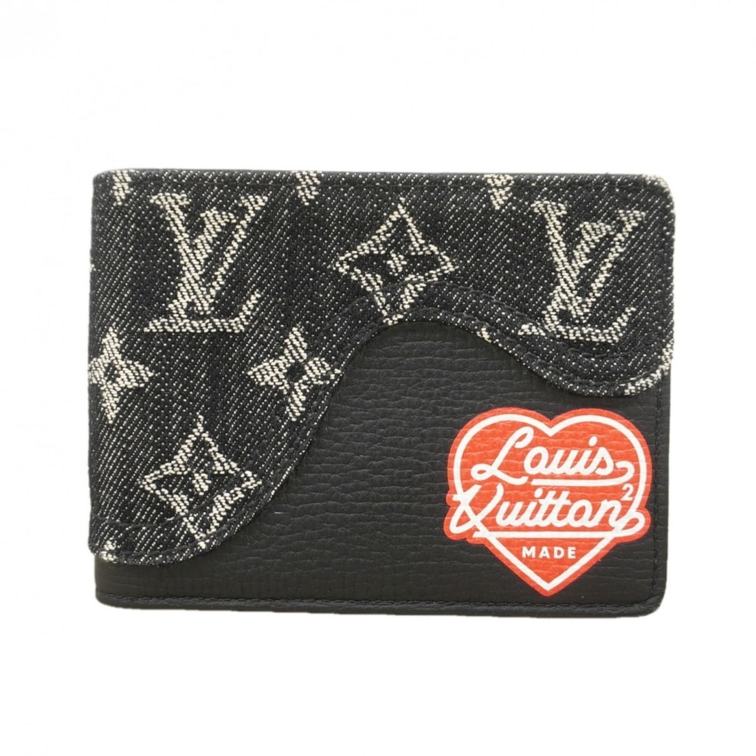 Louis Vuitton Monogram Denim Portefeuille Slender Wallet/Billfold, NIGO Collaboration, M81020,: --- Catalog ---Category: SizeSize (HxWxD): 8.5cm x 12cm x 1.5cm / 3.34'' x 4.72'' x 0.59''Category: DesignType: Bill wallet (bi-fold)Color: BlackGender: MenCategory: GeneralMPN: M81020Brand: Louis Vui