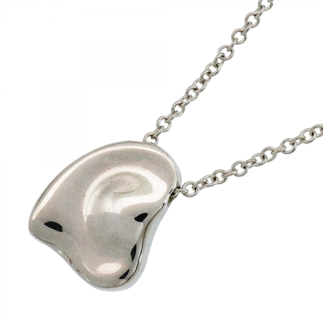 Tiffany & Co. Full Heart Necklace, Sterling Silver 925, Women's: --- Catalog ---Category: SizePendant Size: 11.6mm x 10.1mm / 0.45'' x 0.39''Neck Circumference: 40.5 cm / 15.94''Category: DesignGender: WomenMaterial: Silver 925Necklace Type: NecklaceCategory: Gener