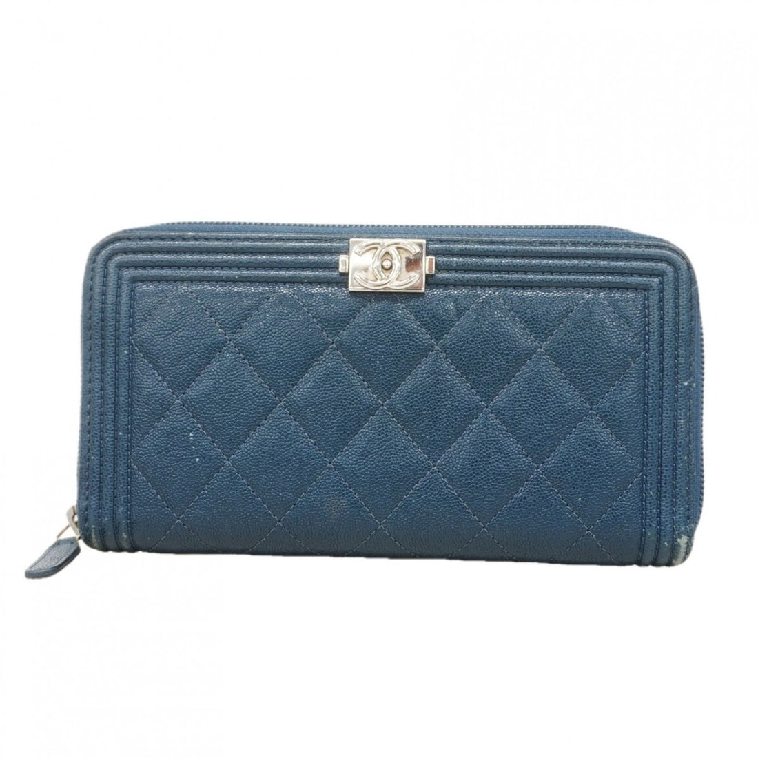 Chanel Boy Long Wallet, Caviar Leather, Navy, Women's: --- Catalog ---Category: SizeSize (HxWxD): 10cm x 19cm x 2cm / 3.93'' x 7.48'' x 0.78''Category: DesignType: Long wallet (bi-fold)Color: NavyGender: WomenMaterial: Grained Calfskin Category: GeneralBr