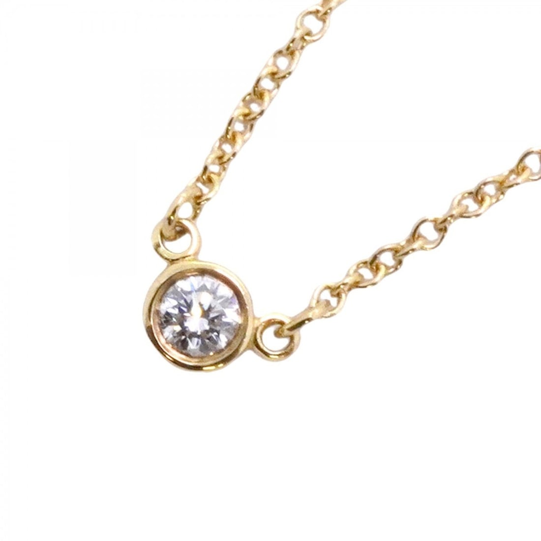Tiffany & Co. By the Yard Necklace, 1PD (18K Yellow Gold) Diamond, Women's: --- Catalog ---Category: SizePendant Size: 3.6mm x 3.3mm / 0.14'' x 0.12''Neck Circumference: 40.5 cm / 15.94''Category: DesignStone: DiamondGender: WomenMaterial: Yellow gold (18K)Necklace Type: Neck