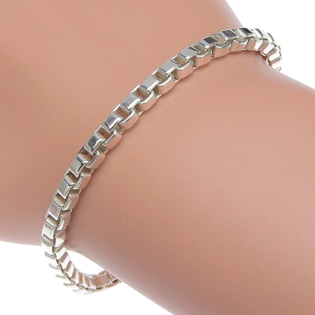 Tiffany & Co. Venetian Bracelet, Sterling Silver 925, Approx. 15.6g, Unisex.: --- Catalog ---Category: SizeLength: 19.5cm / 7.67''Category: DesignType: Charm braceletGender: Men,WomenMaterial: Silver 925Category: GeneralBrand: Tiffany--- Item List ---Section: ConditionRanking: 