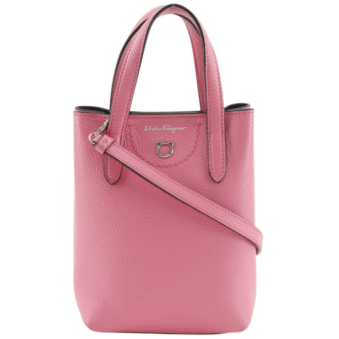 Salvatore Ferragamo Gancini Handbag/Shoulder Bag GU-220024 Leather Pink 2-way Snap Button Women's: --- Catalog ---Category: SizeSize (HxWxD): 18cm x 14cm x 7cm / 7.08'' x 5.51'' x 2.75''Category: DesignType: HandbagColor: PinkGender: WomenMaterial: Leather Category: GeneralMPN: GU-220024Brand: Salv