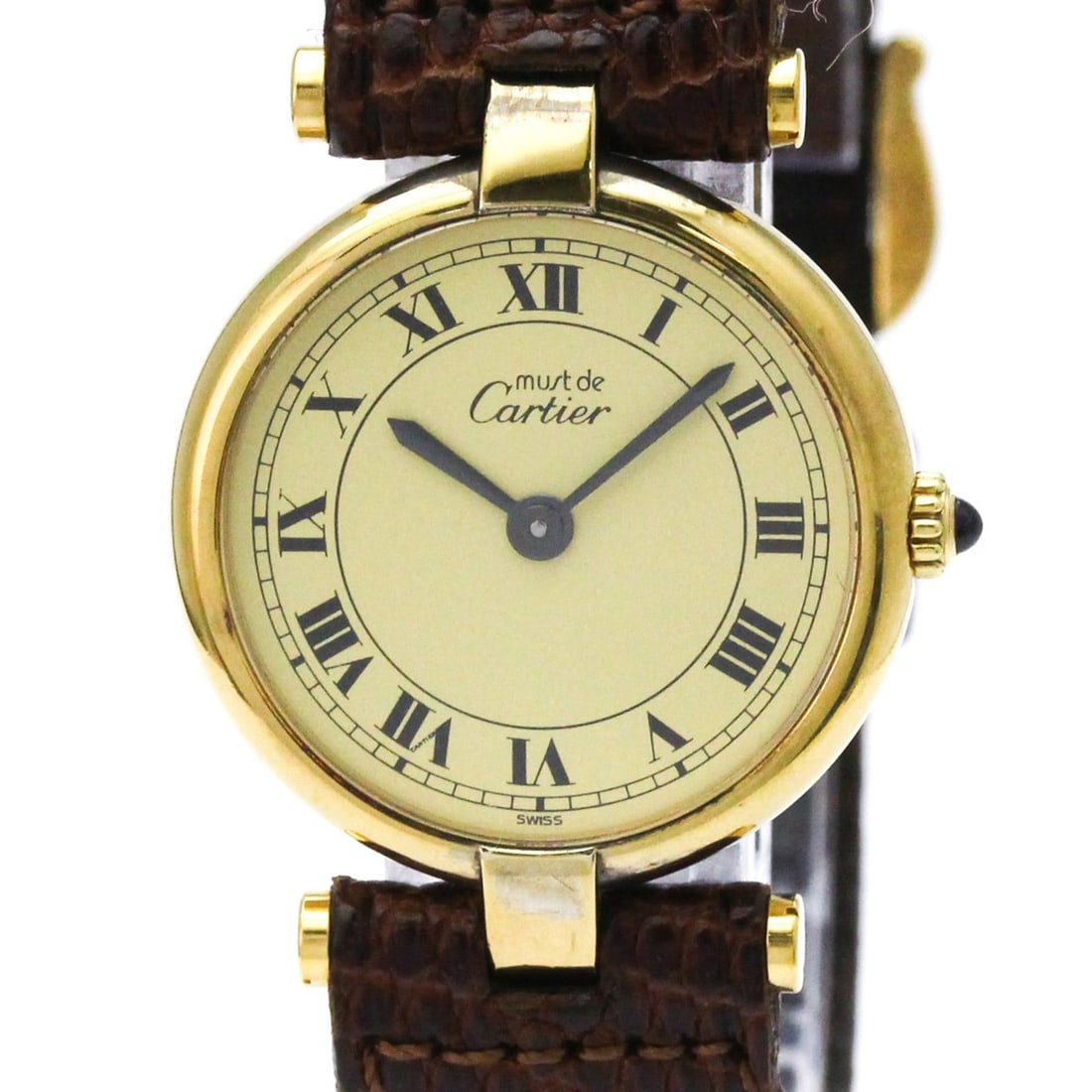 CARTIER Must Vendome Vermeil Gold Plated Quartz Ladies Watch 590004: --- Catalog ---Category: SizeCase Diameter: 24mm / 0.94''Category: DesignType: WristwatchStyle: Dress/FormalGender: WomenColor (Dial): IvoryMaterial (Band): LeatherMaterial (Case): Gold platedCategory