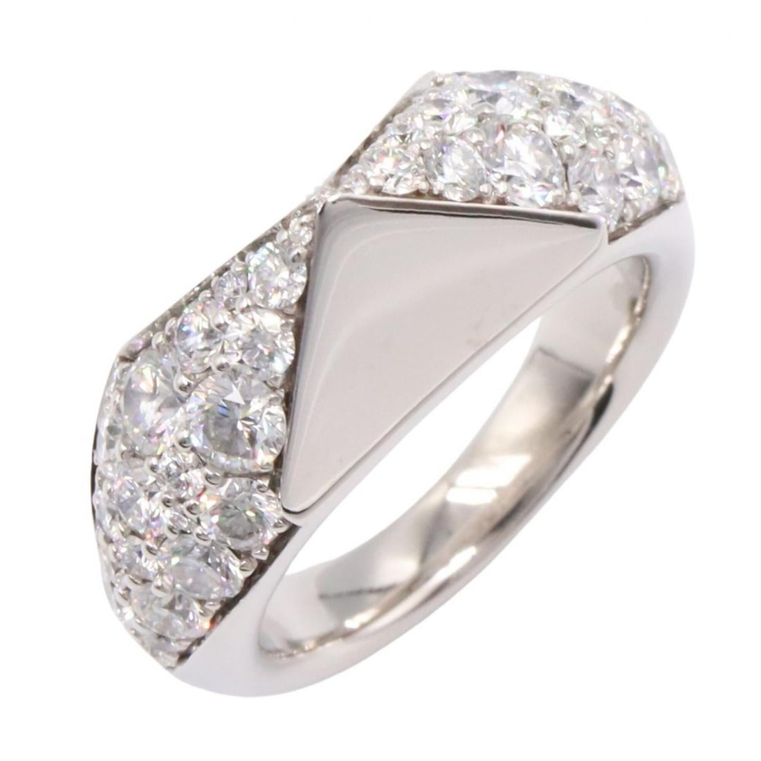 Prada Signet Ring, Diamond 18K White Gold (18KWG), Women's, Silver Tone, Clear 1JA178: --- Catalog ---Category: SizeJP Size: 9.5US Size: 5Category: DesignType: Band ringColor: Clear, SilverGender: WomenMaterial: White gold (18K)Category: GeneralMPN: 1JA178Brand: Prada--- Item List ---Se