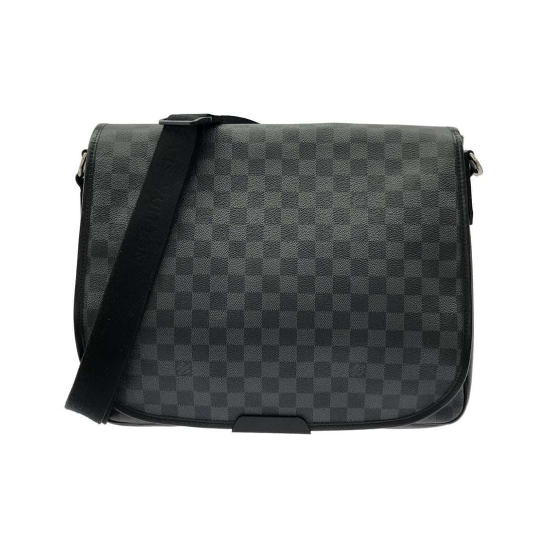 Louis Vuitton Damier Graphite Renzo N51213 Shoulder Bag: --- Catalog ---Category: SizeSize (HxWxD): 32cm x 37cm x 8cm / 12.59'' x 14.56'' x 3.14''Category: DesignType: Shoulder bagColor: Gray, SilverGender: MenMaterial: Coated canvas Category: GeneralMPN: